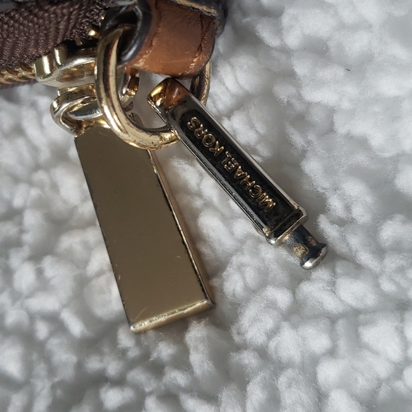 Michael Kors large, logo wallet - Picture 6 of 10